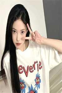 女主角叫叶秋的